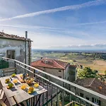 Trilocale Casa Nel Castello By Interhome Lägenhet