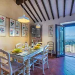 Trilocale Casa Nel Castello By Interhome Lägenhet