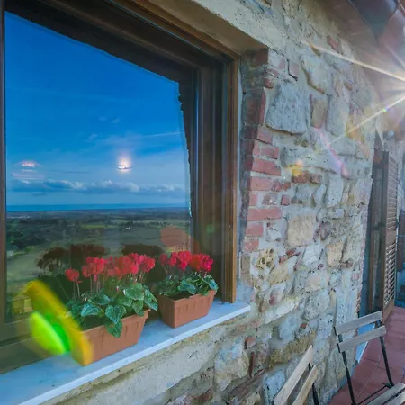 Trilocale Casa Nel Castello By Interhome *