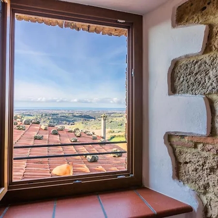 Apartment Trilocale Casa Nel Castello By Interhome *
