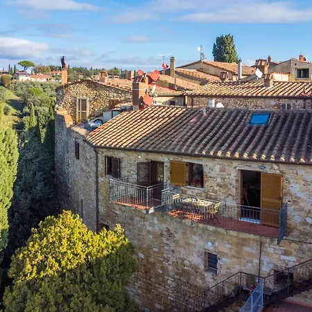 Trilocale Casa Nel Castello By Interhome *