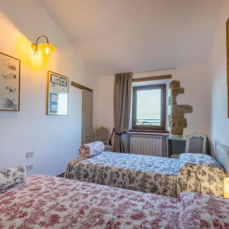 Trilocale Casa Nel Castello By Interhome Casale Marittimo