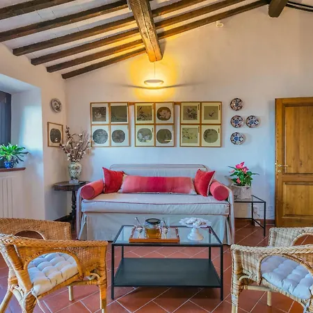 Apartment Trilocale Casa Nel Castello By Interhome