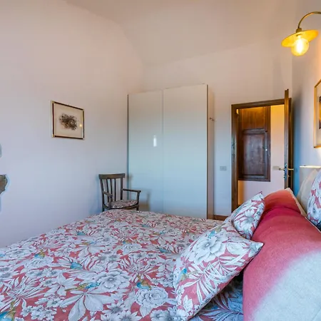 Apartment Trilocale Casa Nel Castello By Interhome